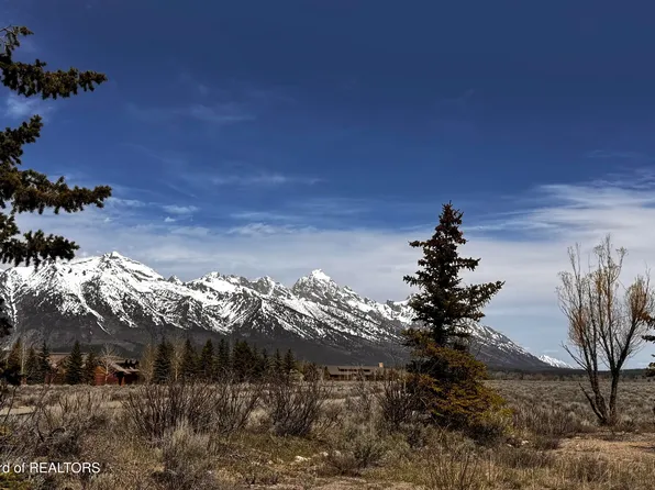 505 E Trap Club Rd, Jackson, WY 83001