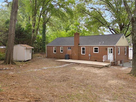 2nd image of 1911 Windsordale Dr