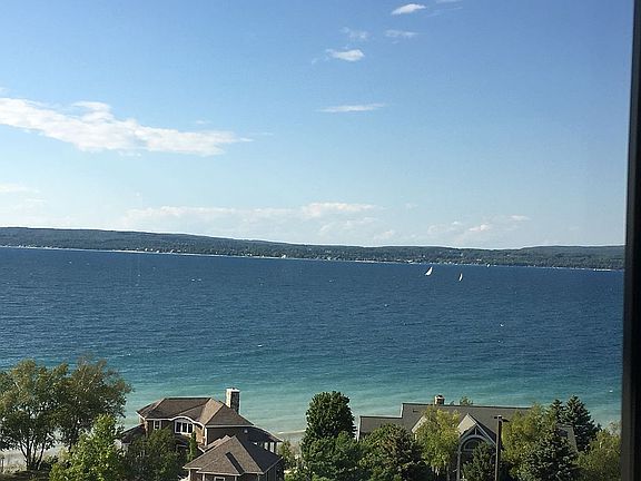 3rd image of 6281 S Lake Shore Dr