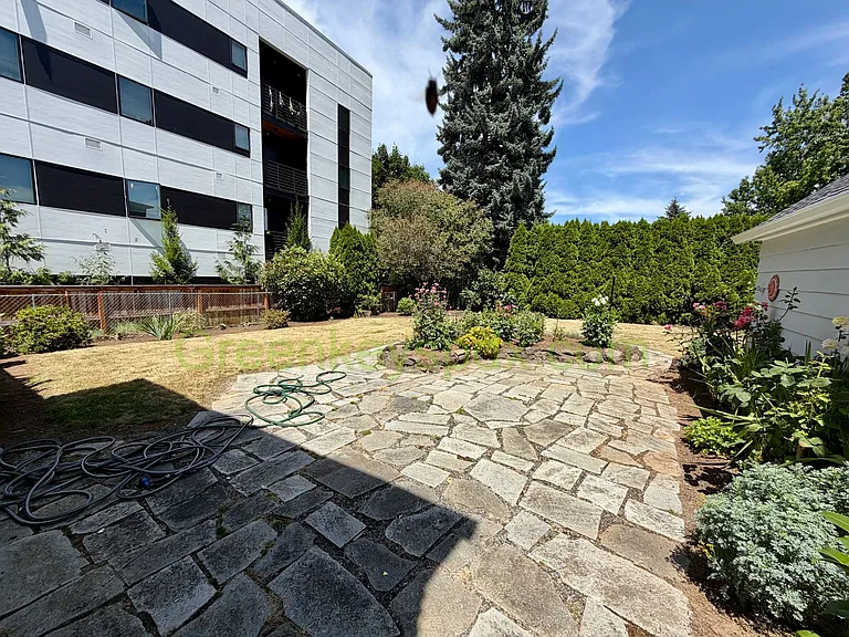 2101 N Rosa Parks Way — Photo 11