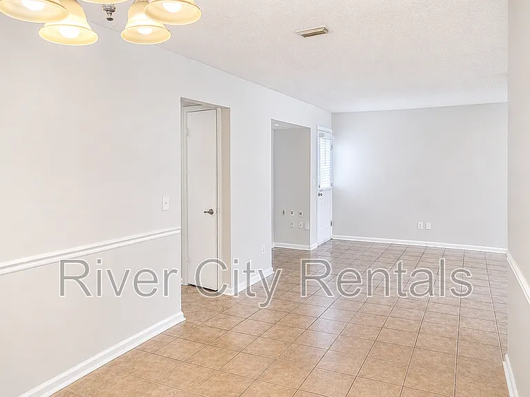 849 Candleknoll Ln — Photo 7