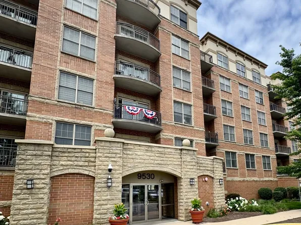 9530 Cook Ave Unit 305, Oak Lawn, IL 60453