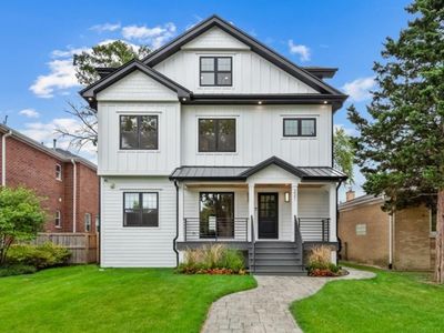 221 N Delphia Ave, Park Ridge, IL, 60068