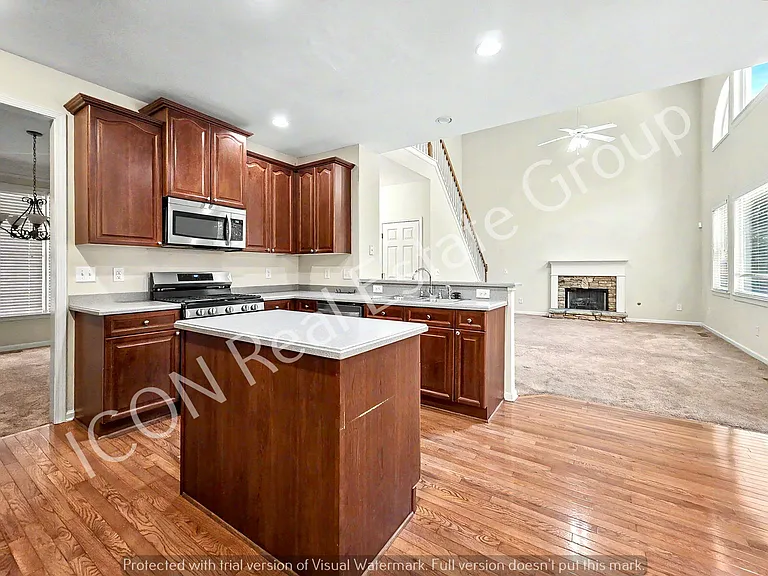 48 Golden Aster Trce — Photo 12