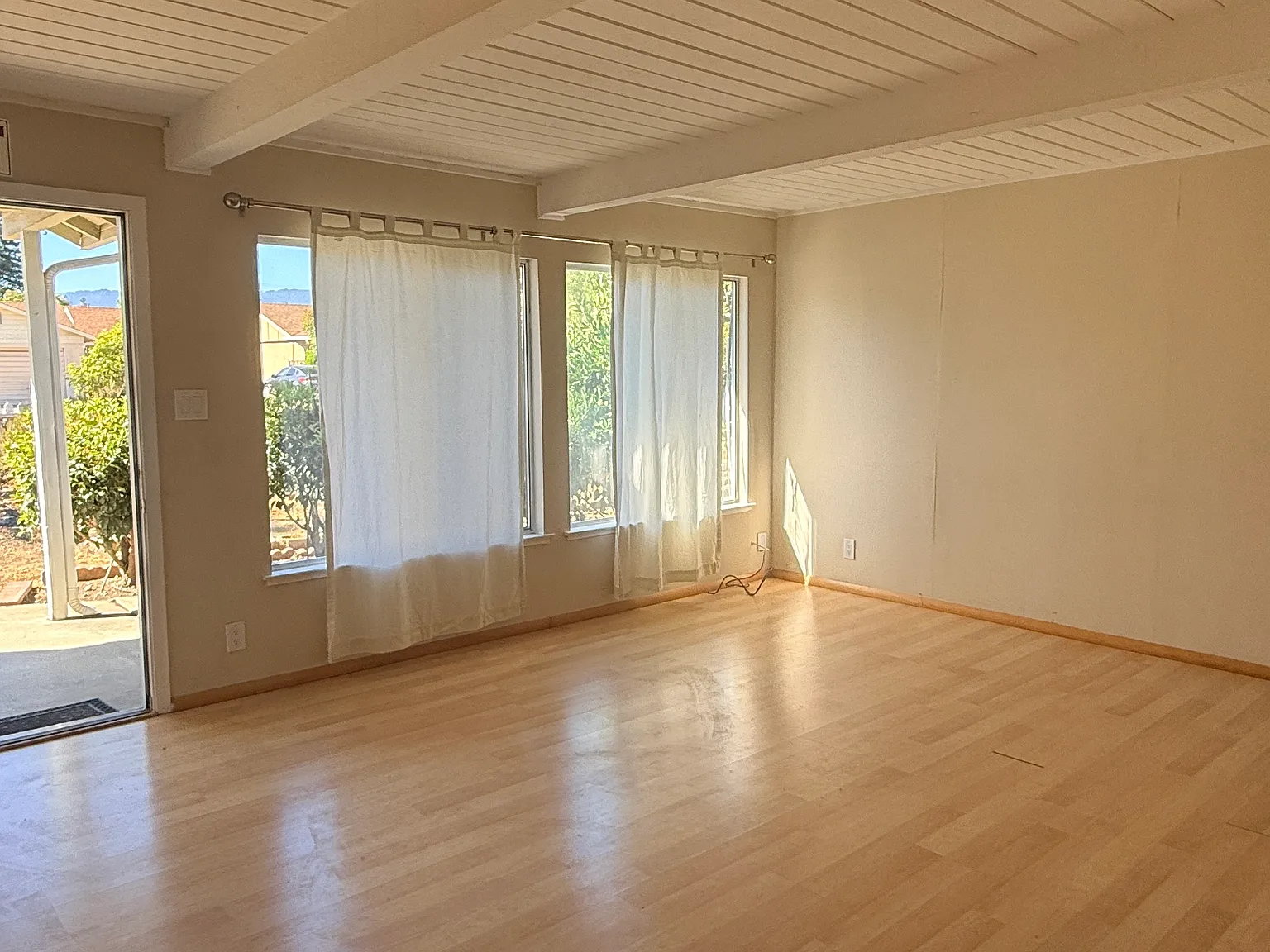 20861 Garden Gate Dr — Photo 2