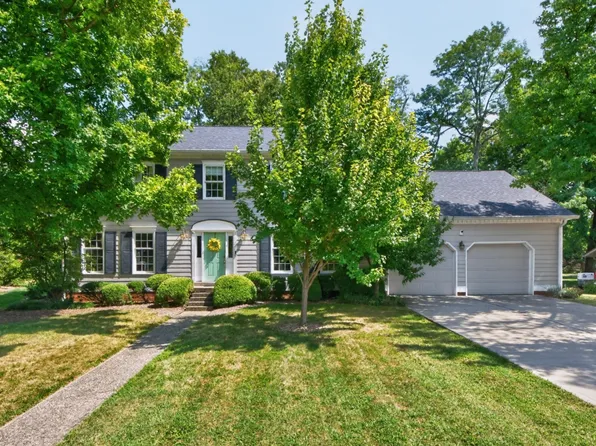 3004 Island Dr, Lexington, KY 40502