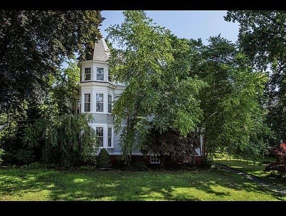 3rd image of 42 Groveland St #2