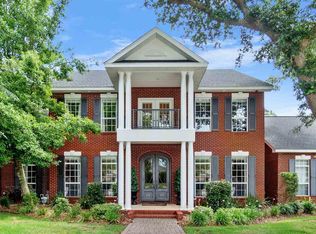 94 Chanteclaire Cir, Gulf Breeze, FL 32561