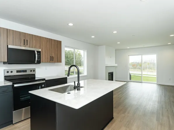 1069 Century Village Ln NE, Rochester, MN 55906