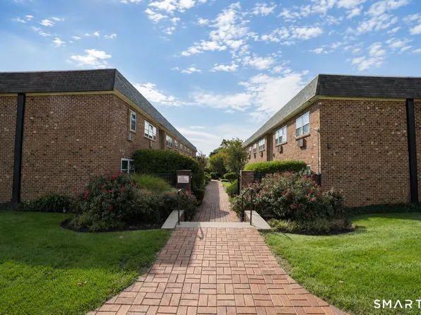 637 Cove Road #D5, Stamford, CT 06902