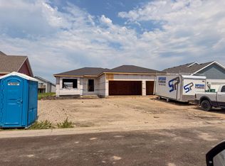 7782 Cub Creek Way, Horace, ND 58047