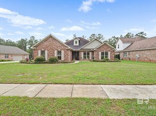 9042 Krystal Ridge Ct, Daphne, AL 36526