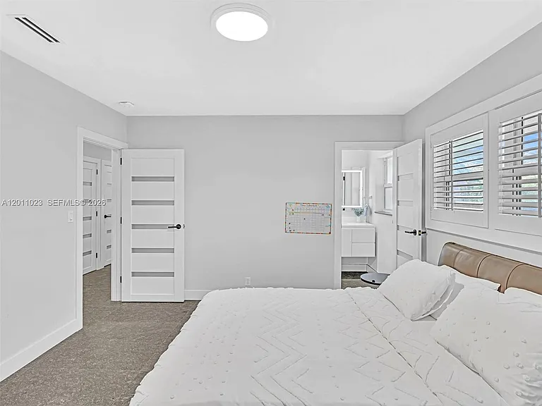 840 S Southlake Dr — Photo 77