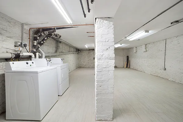 Rented by Compass | media 7