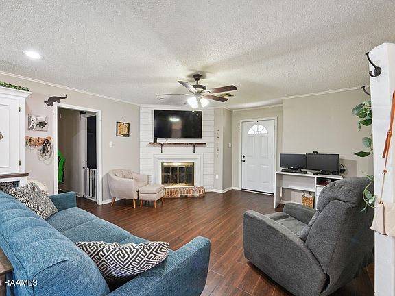2nd image of 505 Genevieve Dr