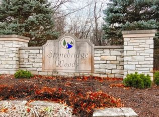 13826 W Stonebridge Woods Xing, Homer Glen, IL 60491