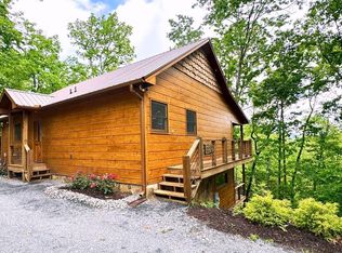 108 Crabapple Ln, Mineral Bluff, GA 30559