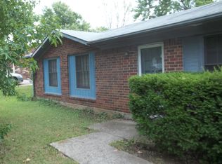 6905 Cedar Lake Ct, Louisville, KY 40291