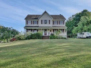 23 Farmingdale Rd, Chester, NY 10918