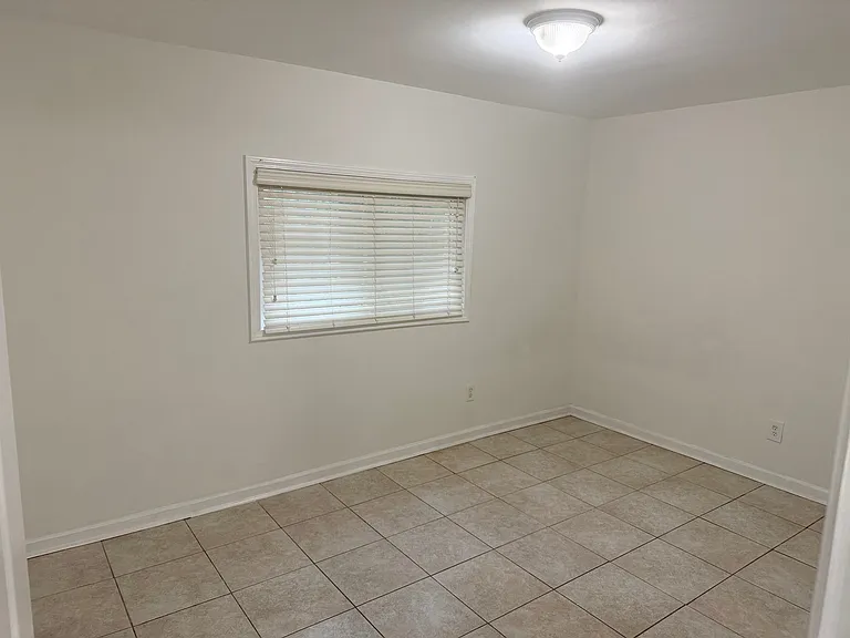 526 Gresham Park Dr #E — Photo 5
