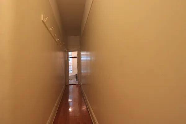 Rented by Douglas Elliman | media 19