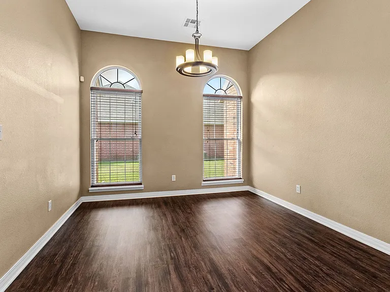794 N Blazing Star Dr — Photo 9