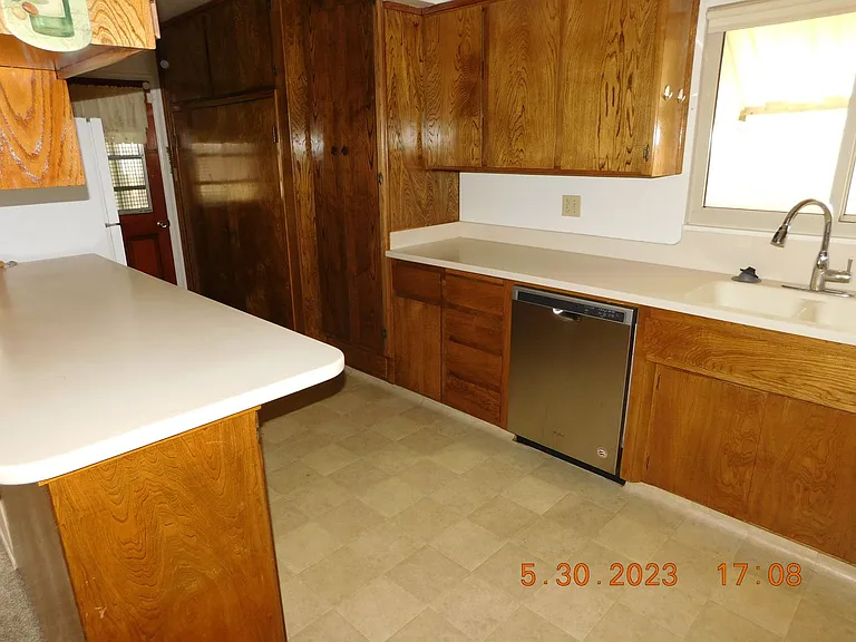 419 Jean Ave — Photo 7