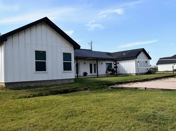 273 Garcia Dr, Eagle Pass, TX 78852