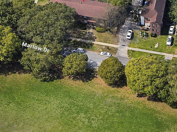 3rd image of 15 Marlow Dr