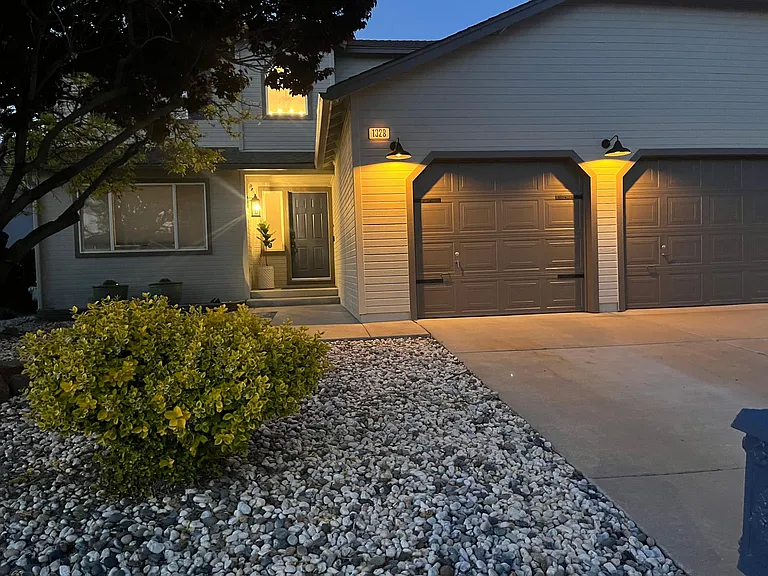 Loma Verde Dr — Photo 8