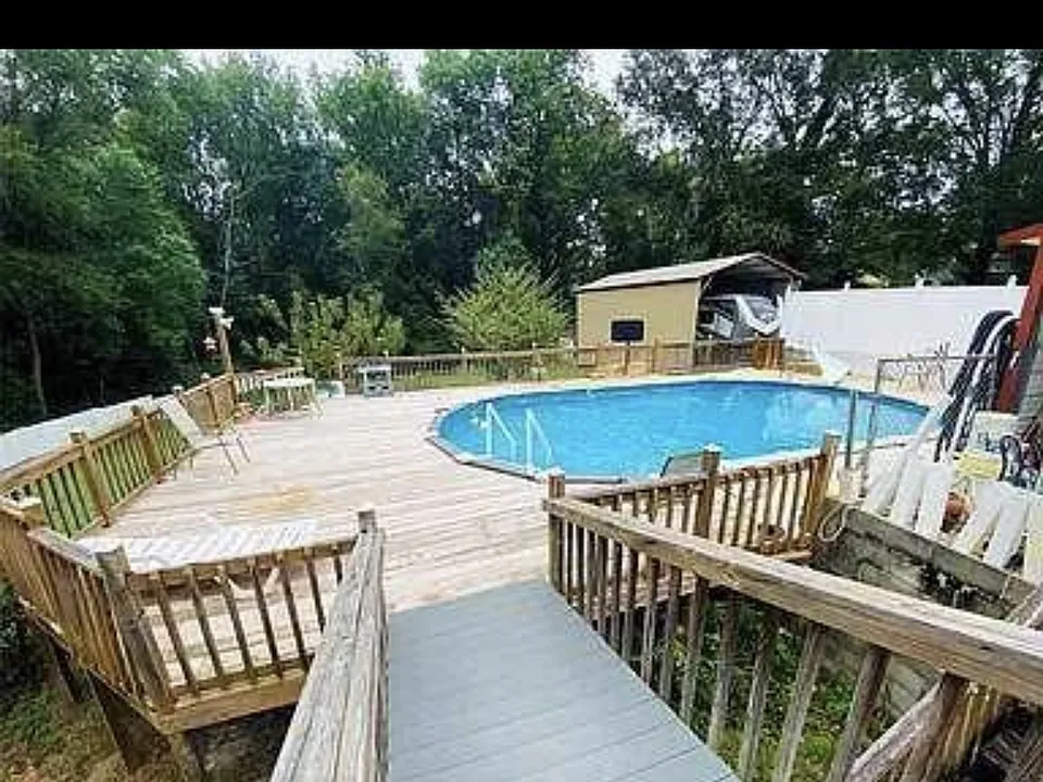 119 W Emerald Dr