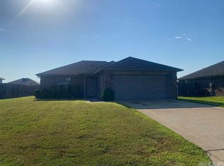 530 Jasper St, Conway, AR 72032