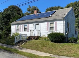 34 Swan St, Beverly, MA 01915