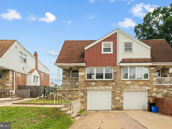 8825 Dewees St, Philadelphia, PA 19152