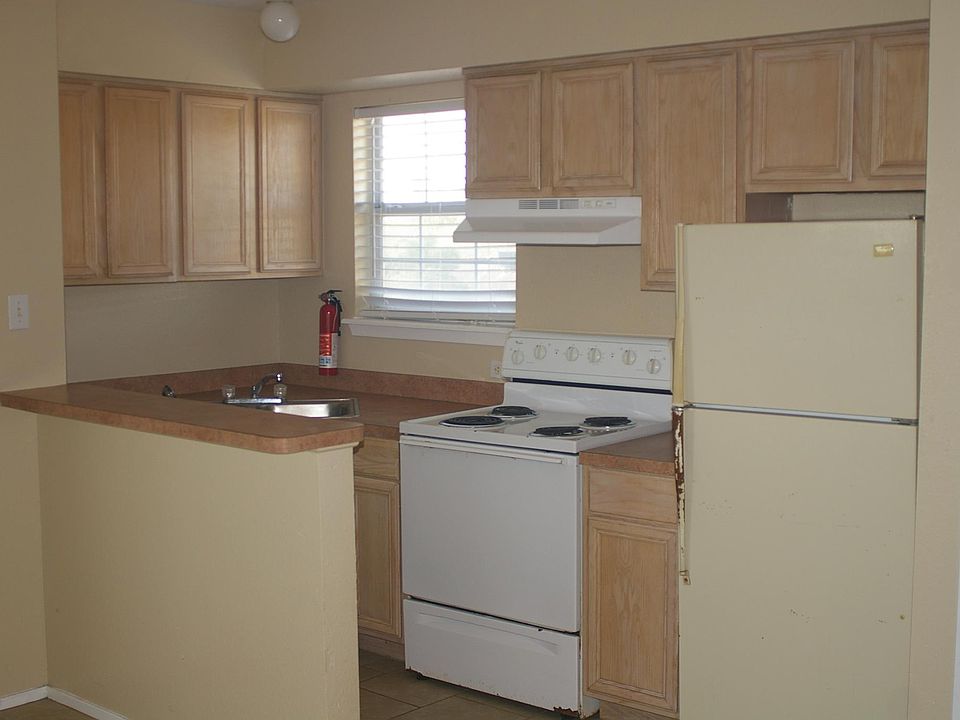 1st image of 818 N 27th St APT 9