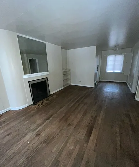 435 NE Oak St #4-1-2 — Photo 2