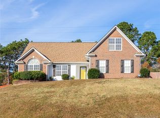 5716 Spreading Branch Rd, Hope Mills, NC 28348