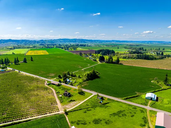 8527 Stayton Rd SE, Turner, OR 97392