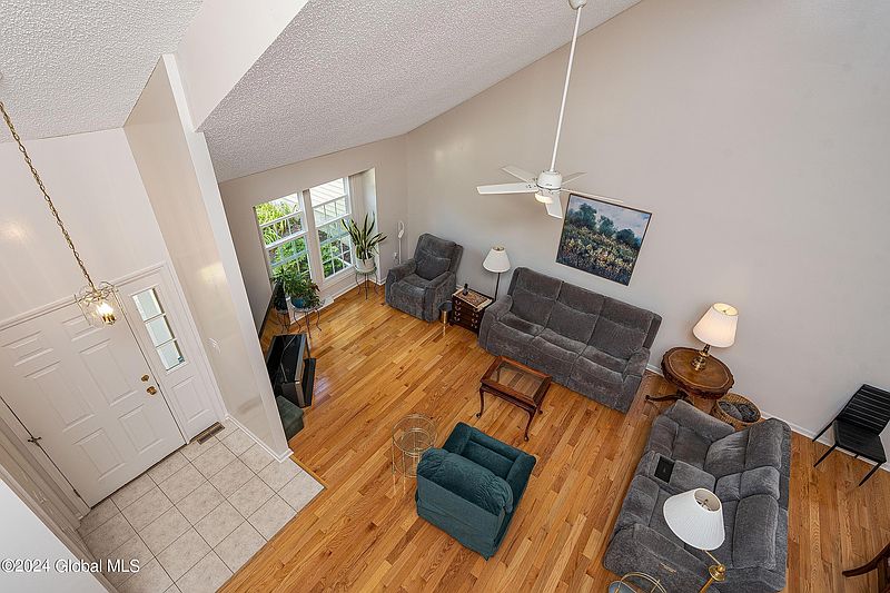 5th image of 51 Ridgefield Drive