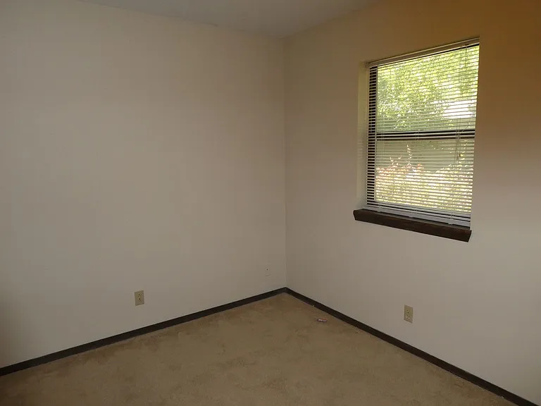 4608 W Knox Dr — Photo 15