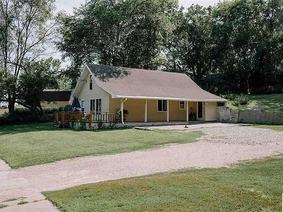3rd image of 309 S Leonard St
