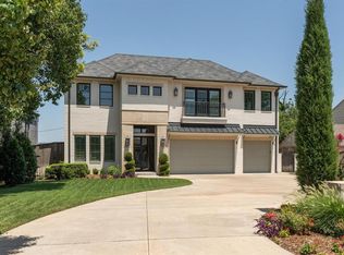 1415 Sherwood Ln, Nichols Hills, OK 73116