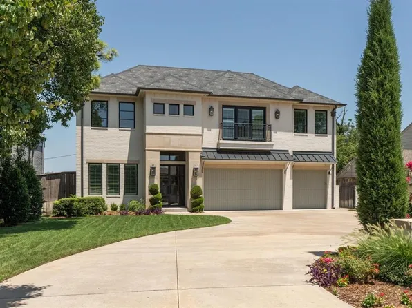 1415 Sherwood Ln, Nichols Hills, OK 73116