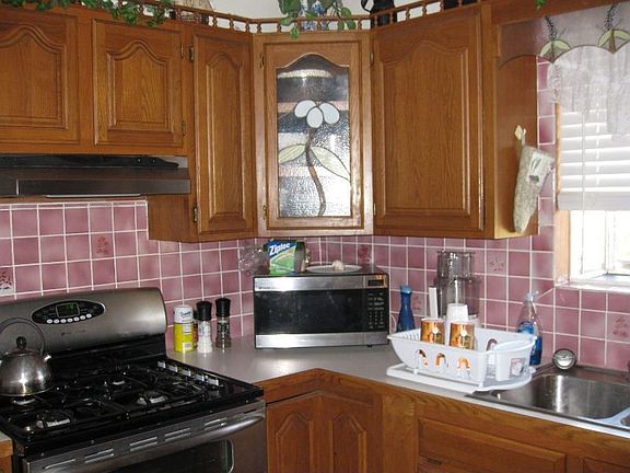 3rd image of 3 Heritage Cir
