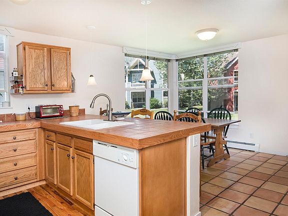 4th image of 530 Founders Ave #C
