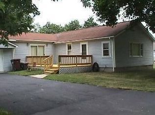 4326 Avenue C, Newport, MI 48166