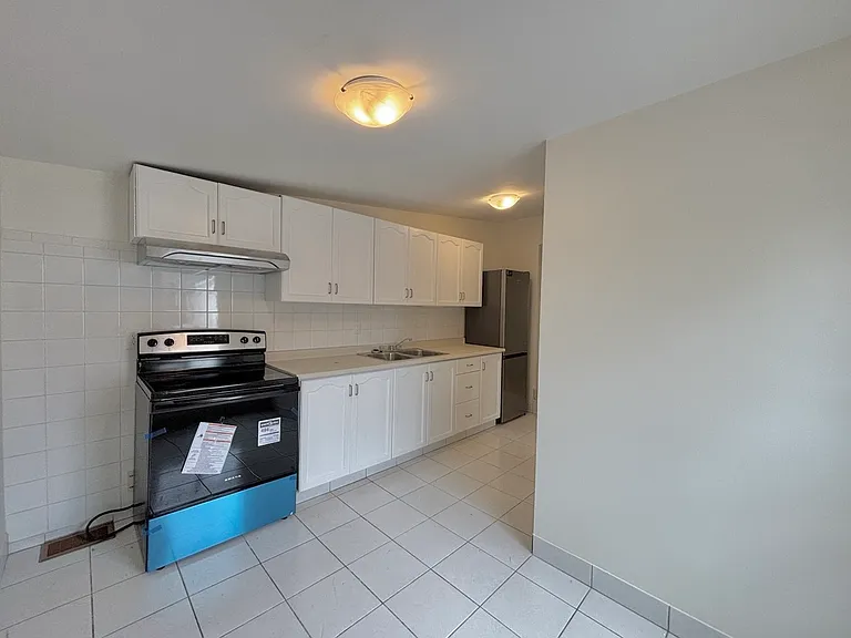 93 Barton St E #3 — Photo 10
