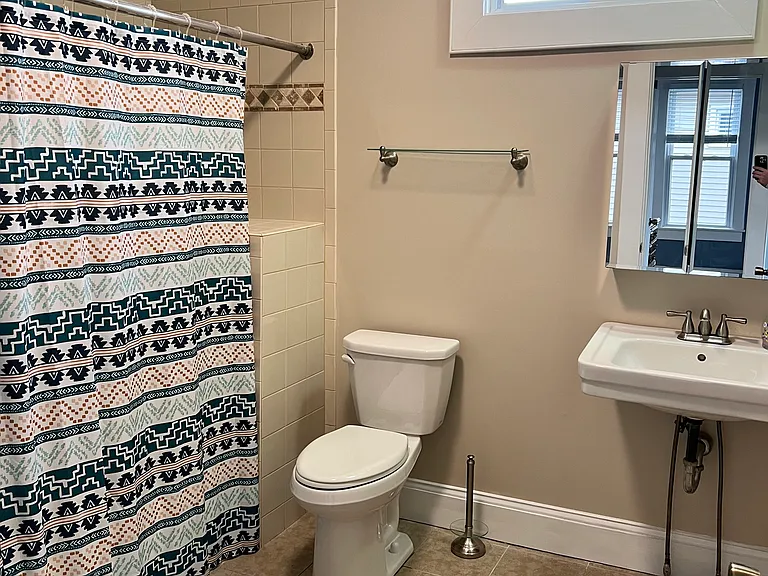 80 Dana St — Photo 6