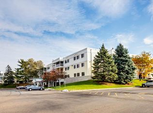 132 Demont Ave E APT 237, Little Canada, MN 55117
