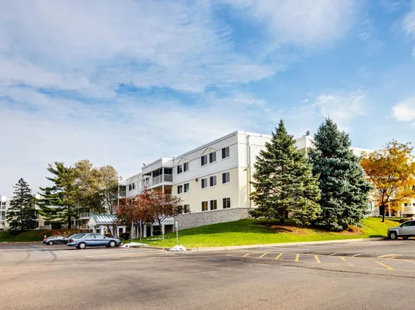 132 Demont Ave E APT 237, Little Canada, MN 55117